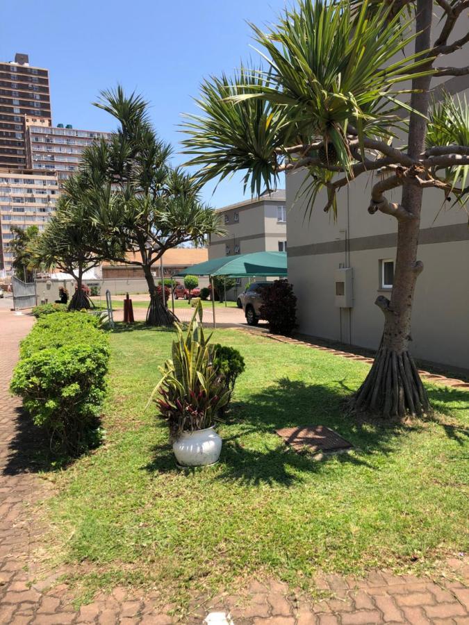 Summer Sands - Durban North Beach Accommodation Ngoại thất bức ảnh
